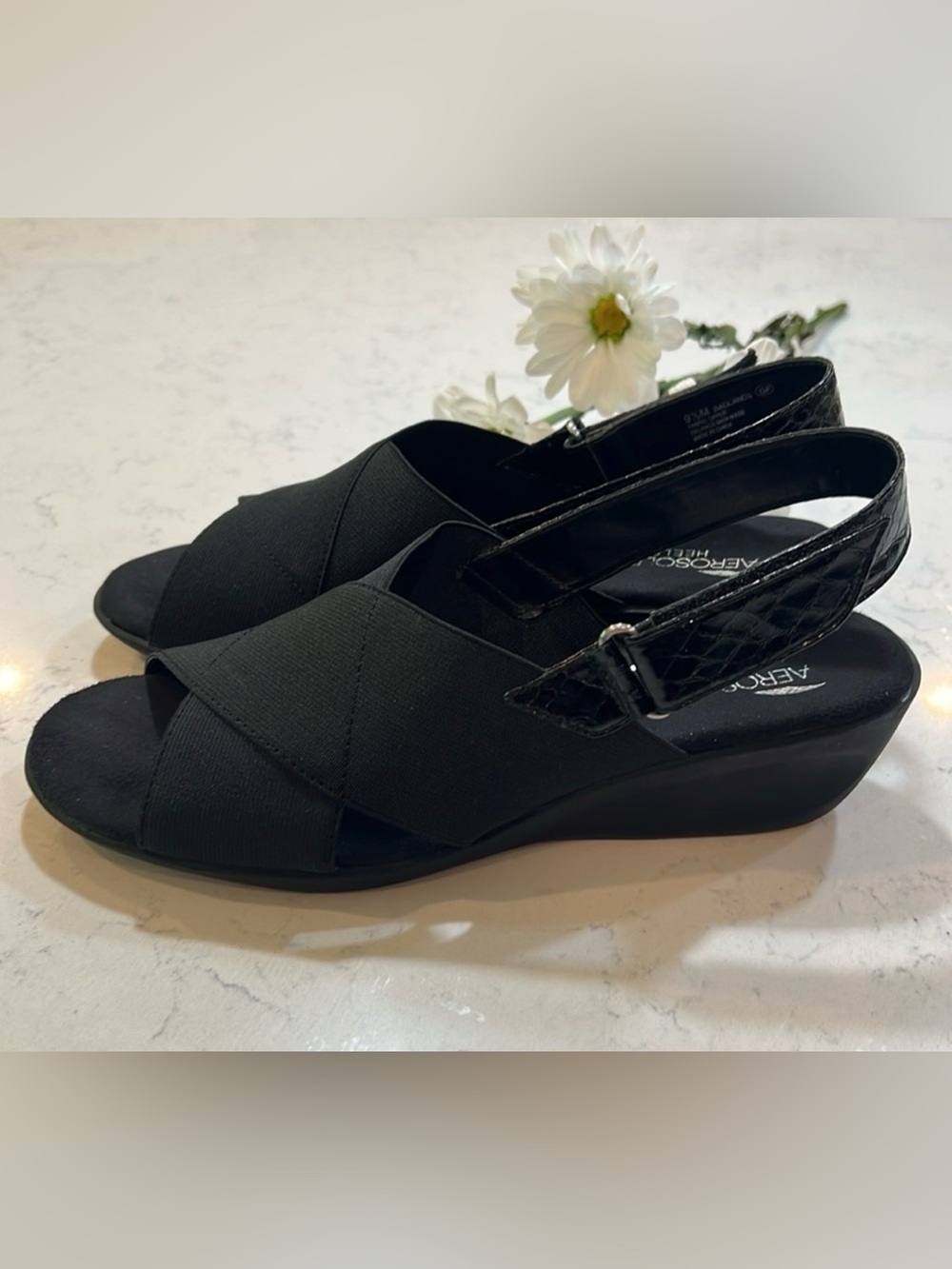 Aerosoles black sling Back Velcro comfort sandal size 9